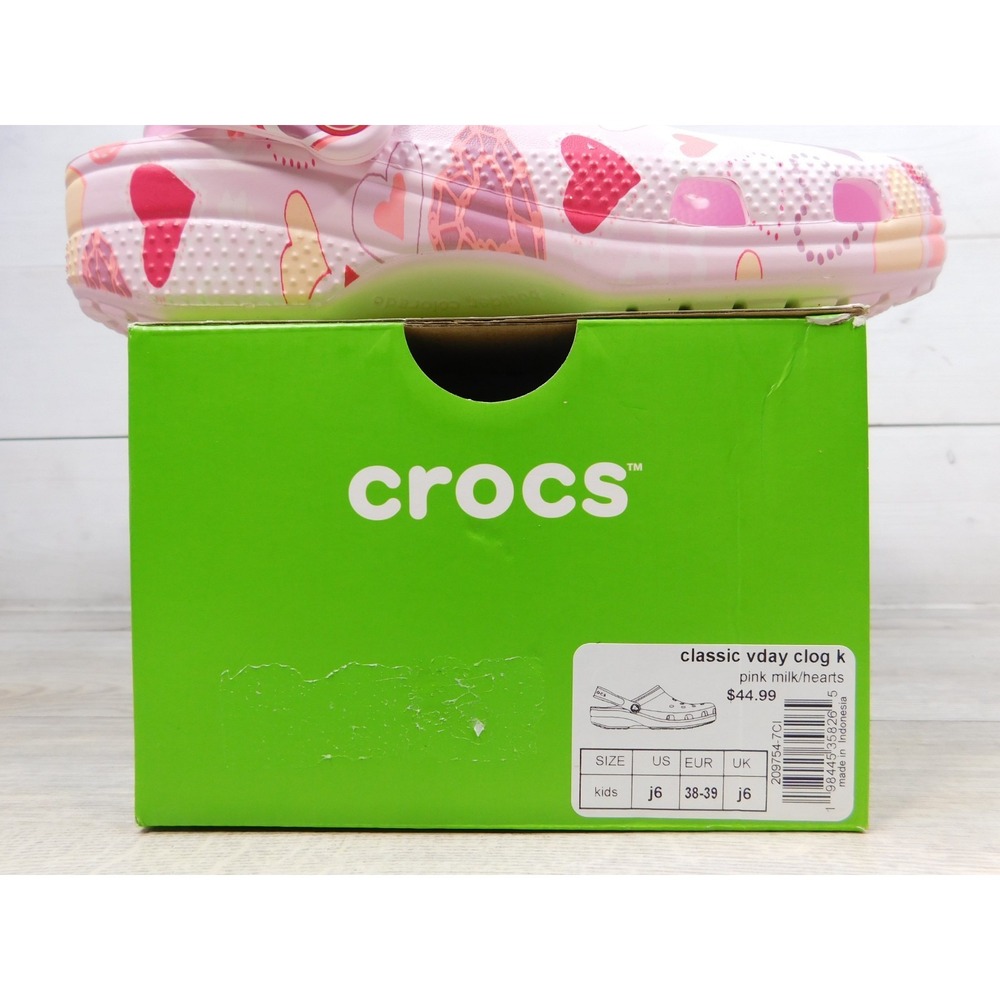 Crocs Classic Clog VDay Valentine Hearts Pink Milk Kids Size J6 Womens 8 NWT - Picture 9 of 9